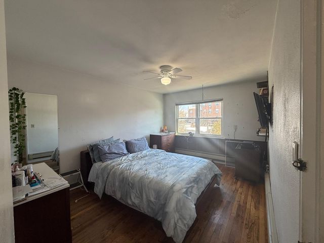24-13 88 St, East Elmhurst, NY 11369