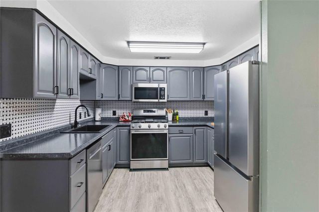315 S ORANGE AVENUE, Fort Meade, FL 33841