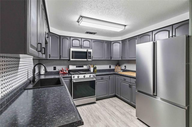 315 S ORANGE AVENUE, Fort Meade, FL 33841