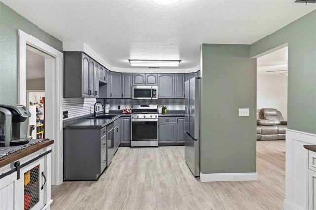 315 S ORANGE AVENUE, Fort Meade, FL 33841