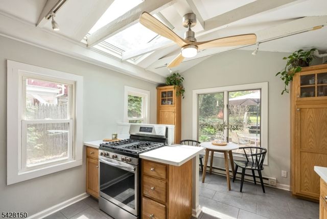 484 Pulis Ave, Franklin Lakes Boro, NJ 07417