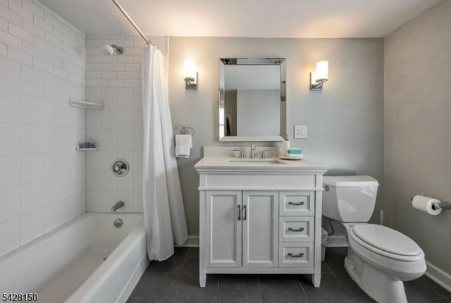 484 Pulis Ave, Franklin Lakes Boro, NJ 07417