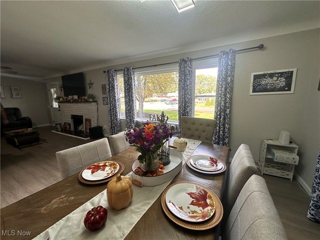 4001 W Ridgewood Drive, Parma, OH 44134