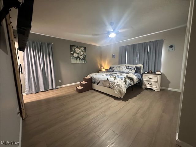 4001 W Ridgewood Drive, Parma, OH 44134