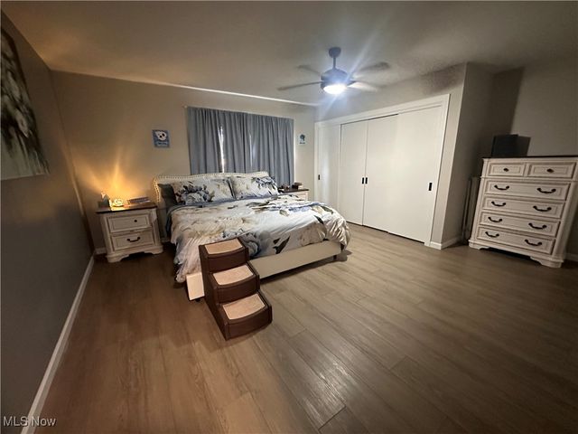 4001 W Ridgewood Drive, Parma, OH 44134