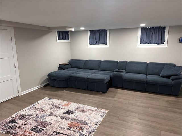 4001 W Ridgewood Drive, Parma, OH 44134