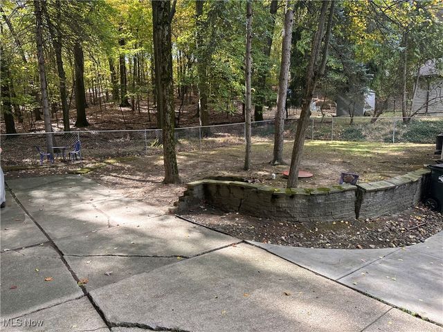 4001 W Ridgewood Drive, Parma, OH 44134