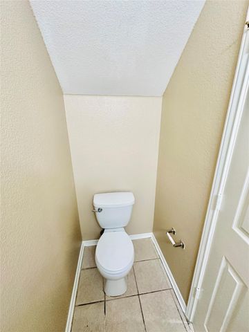 8814 Schick RD D, Austin, TX 78729