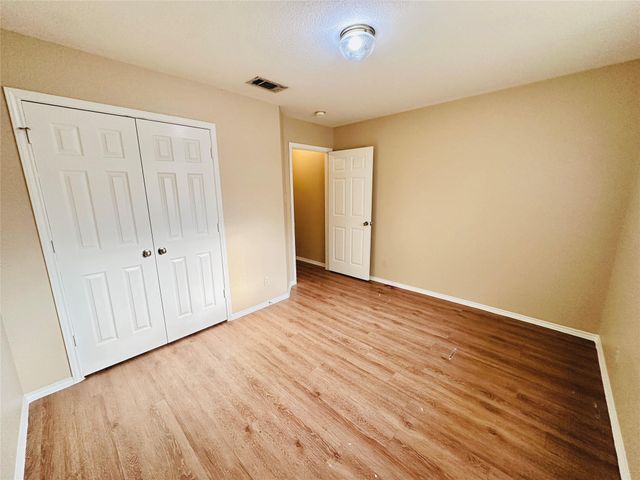 8814 Schick RD D, Austin, TX 78729