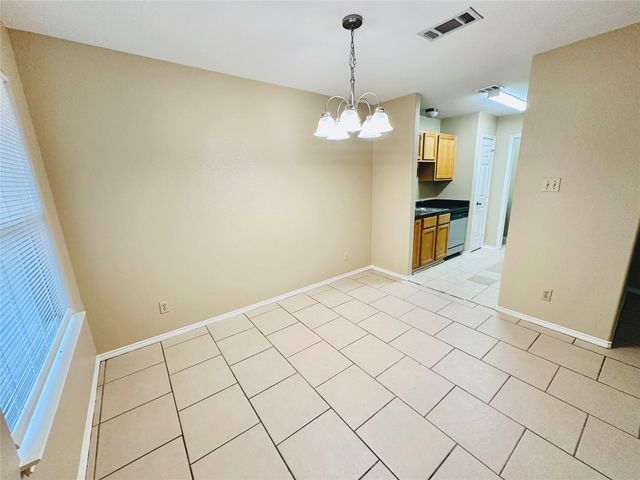 8814 Schick RD D, Austin, TX 78729