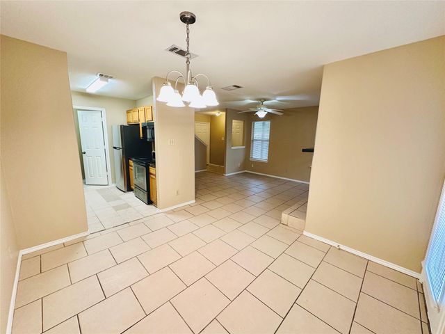 8814 Schick RD D, Austin, TX 78729