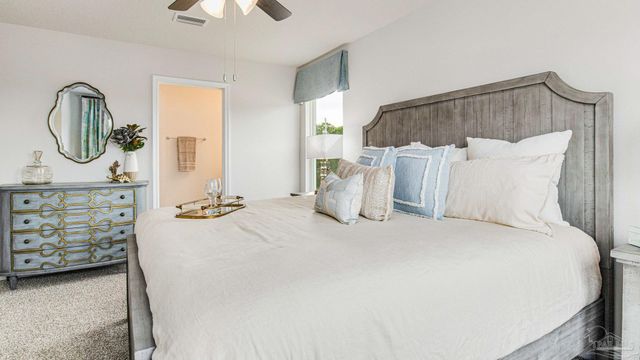 2633 Cliff Hollow Cir, Gulf Breeze, FL 32563