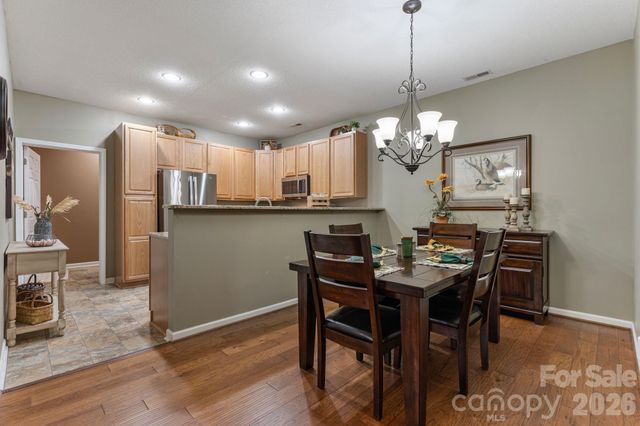 16627 Timber Crossing Road, Charlotte, NC 28213
