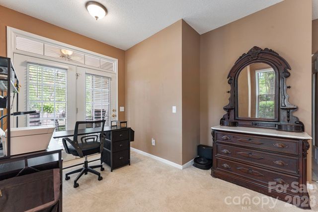 16627 Timber Crossing Road, Charlotte, NC 28213