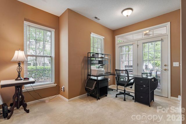 16627 Timber Crossing Road, Charlotte, NC 28213