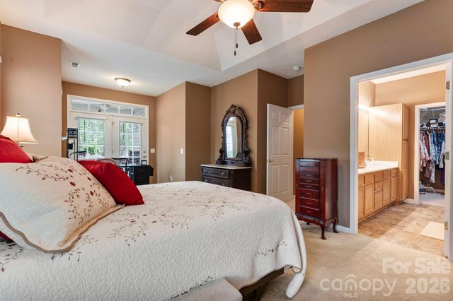 16627 Timber Crossing Road, Charlotte, NC 28213