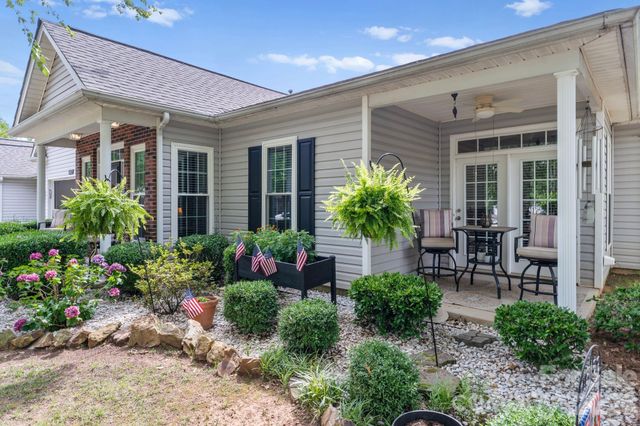 16627 Timber Crossing Road, Charlotte, NC 28213