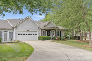 16627 Timber Crossing Road, Charlotte, NC 28213