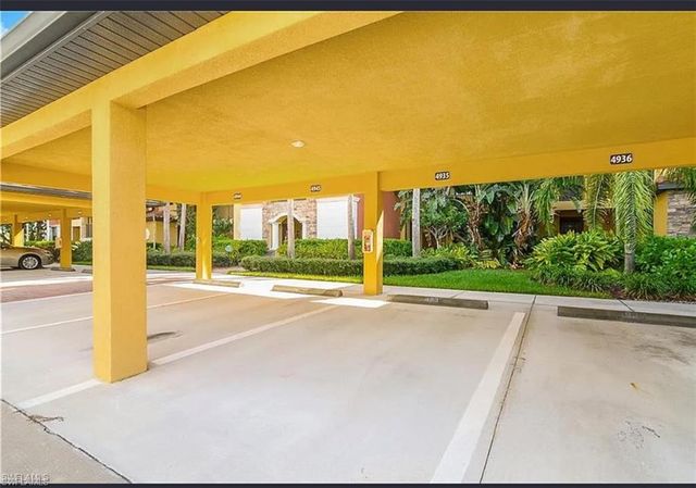 9566 TREVI CT # 4935, Naples, FL 34113