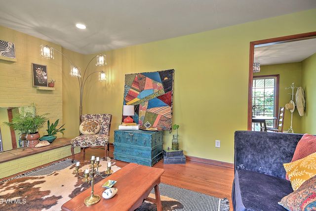 195 Pineview Drive, Bristol, VA 24201