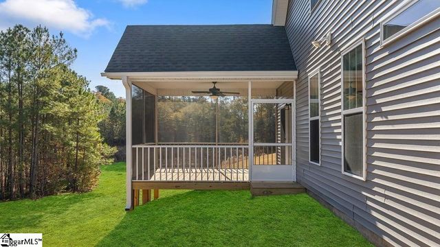 330 River Trace Loop, Simpsonville, SC 29680