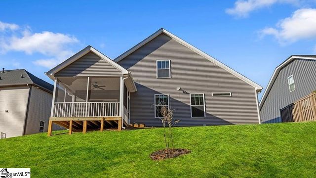 330 River Trace Loop, Simpsonville, SC 29680