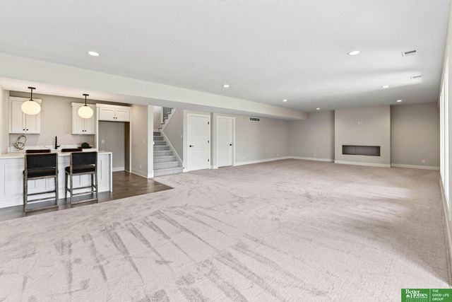 5426 N 212th Street, Elkhorn, NE 68022