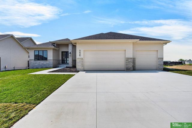 5426 N 212th Street, Elkhorn, NE 68022