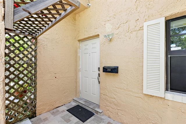 86 Ann Lee Lane, Tamarac, FL 33319