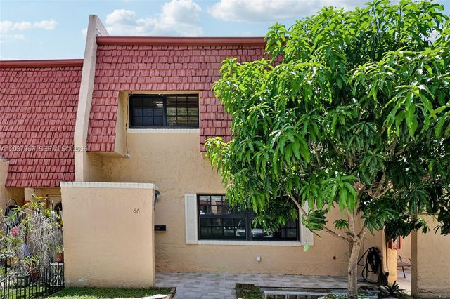 86 Ann Lee Lane, Tamarac, FL 33319