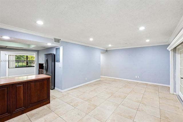 86 Ann Lee Lane, Tamarac, FL 33319
