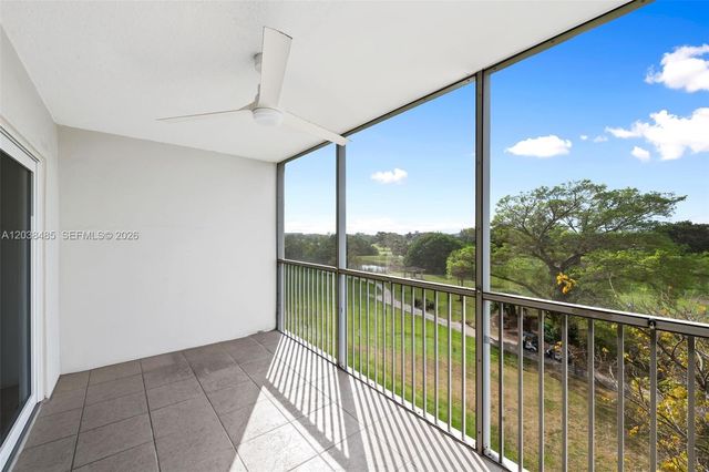 3050 N Palm Aire Drive 501, Pompano Beach, FL 33069