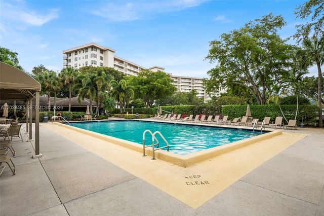 3050 N Palm Aire Drive 501, Pompano Beach, FL 33069