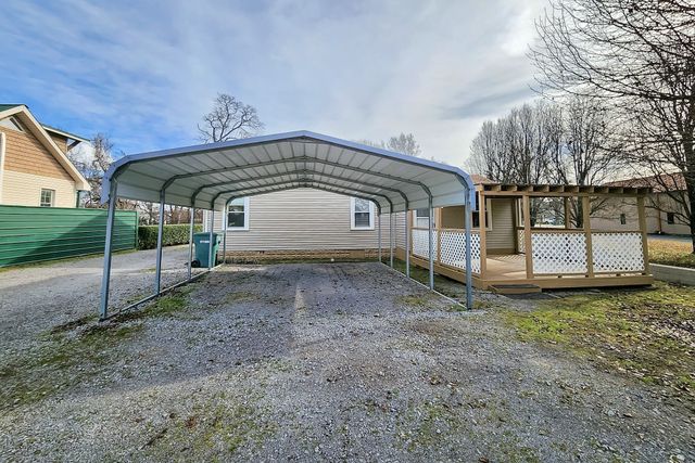 700 Page Ave, Lebanon, TN 37087