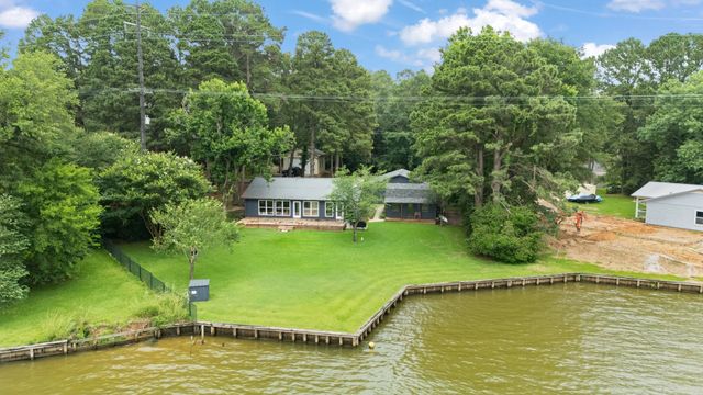 331 Spring Creek Drive, Mount Vernon, TX 75457