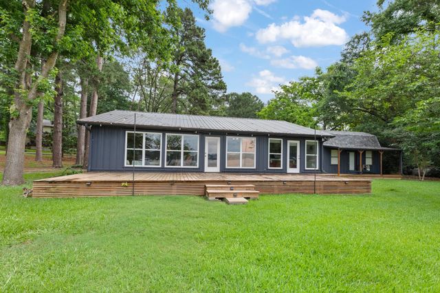 331 Spring Creek Drive, Mount Vernon, TX 75457