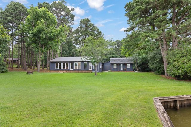 331 Spring Creek Drive, Mount Vernon, TX 75457