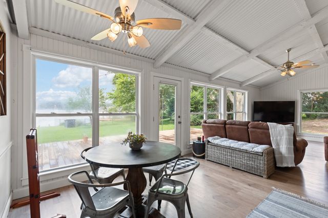 331 Spring Creek Drive, Mount Vernon, TX 75457