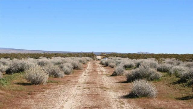 0 Collins, Mojave, CA 93501