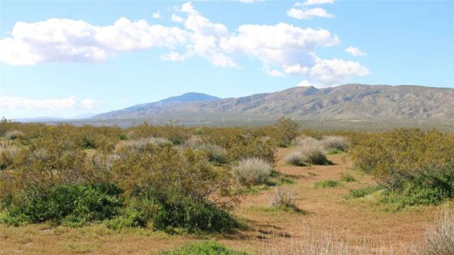 0 Collins, Mojave, CA 93501
