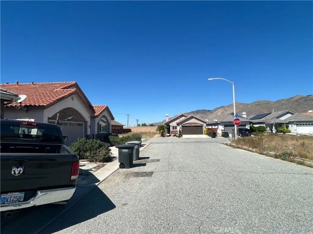 772 St. Alban, San Jacinto, CA 92583