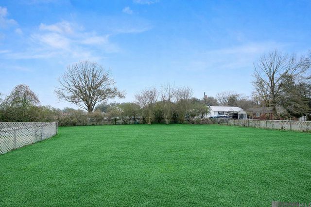 1226 Mississippi St, Donaldsonville, LA 70346