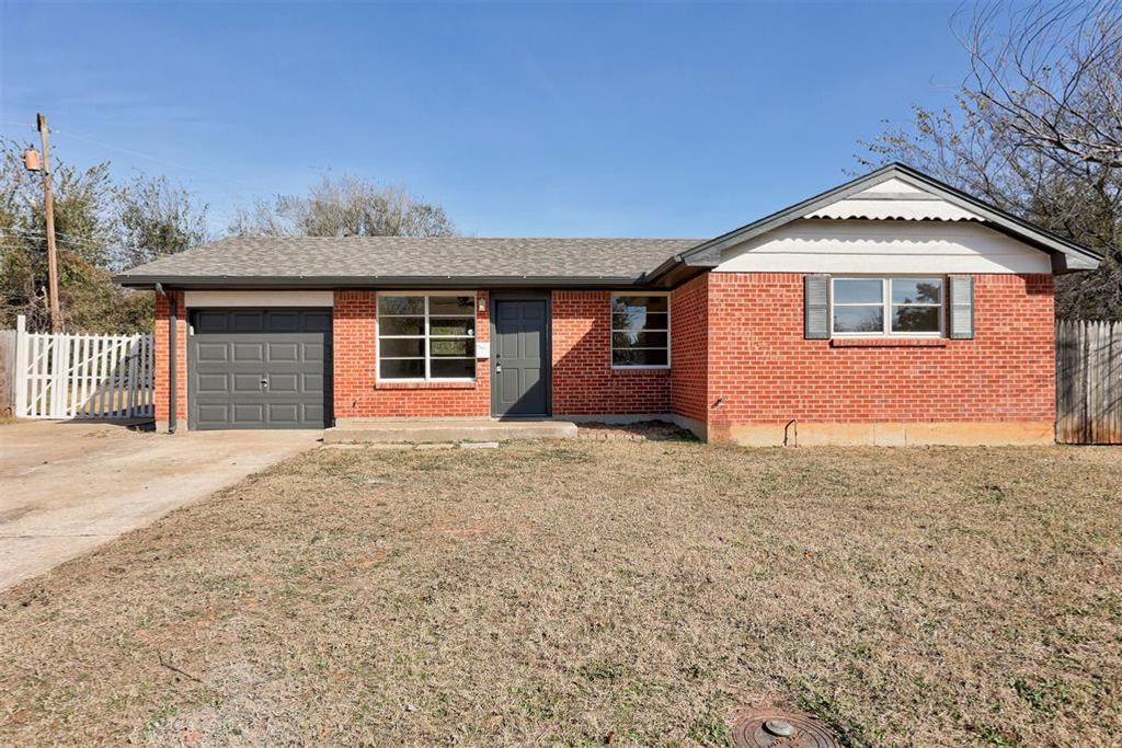 1317 Pinewood Court, Oklahoma City, OK 73110