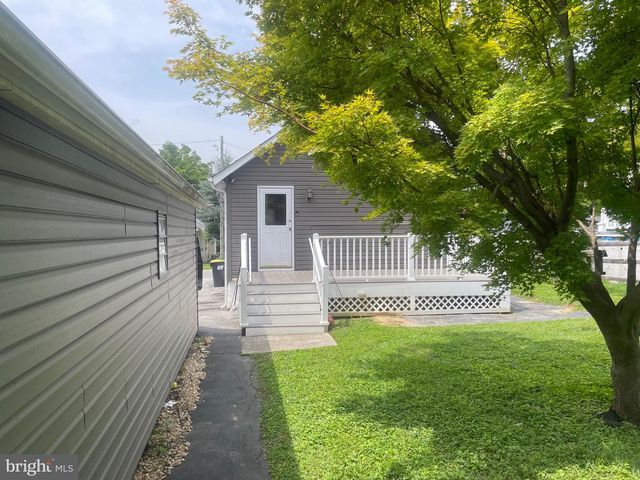 212 VIRGINIA AVE, Wilmington, DE 19805