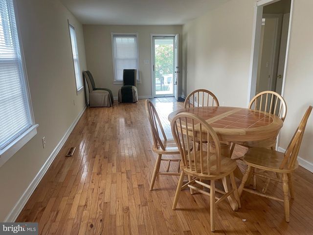 212 VIRGINIA AVE, Wilmington, DE 19805