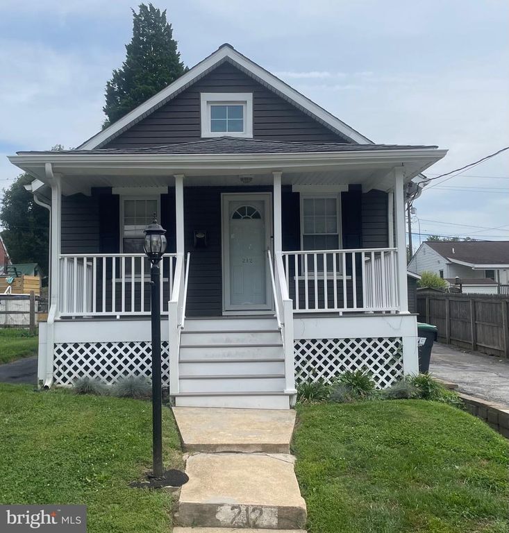 212 VIRGINIA AVE, Wilmington, DE 19805