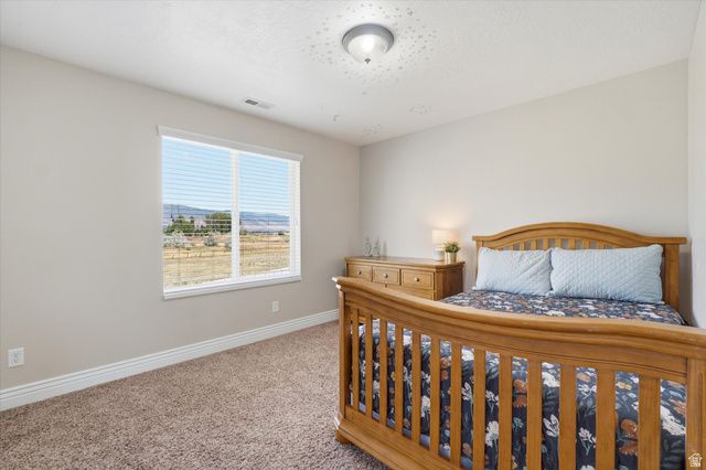 757 W MARE CIR, Kaysville, UT 84037