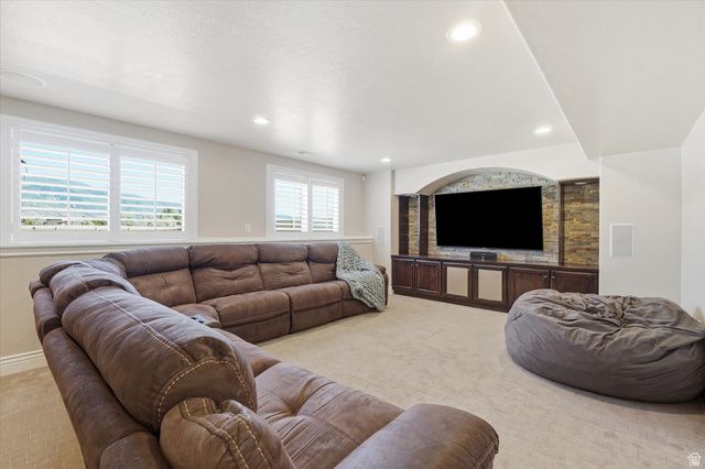 757 W MARE CIR, Kaysville, UT 84037