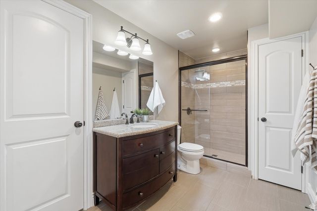 757 W MARE CIR, Kaysville, UT 84037