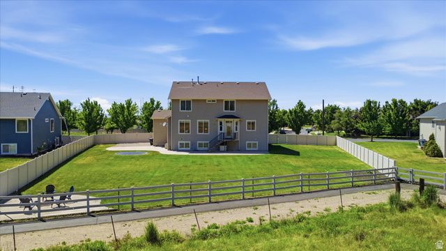 757 W MARE CIR, Kaysville, UT 84037